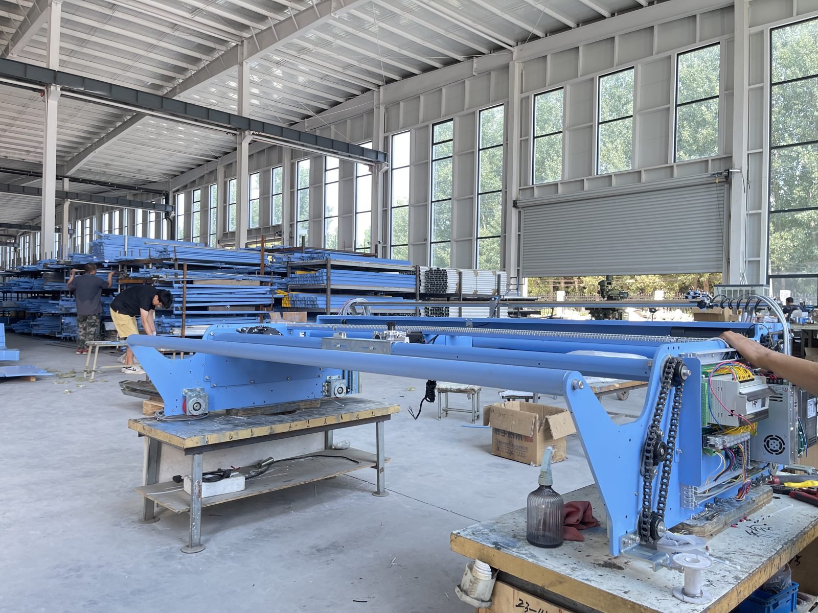 Wiring and assembly of an X6 spreader